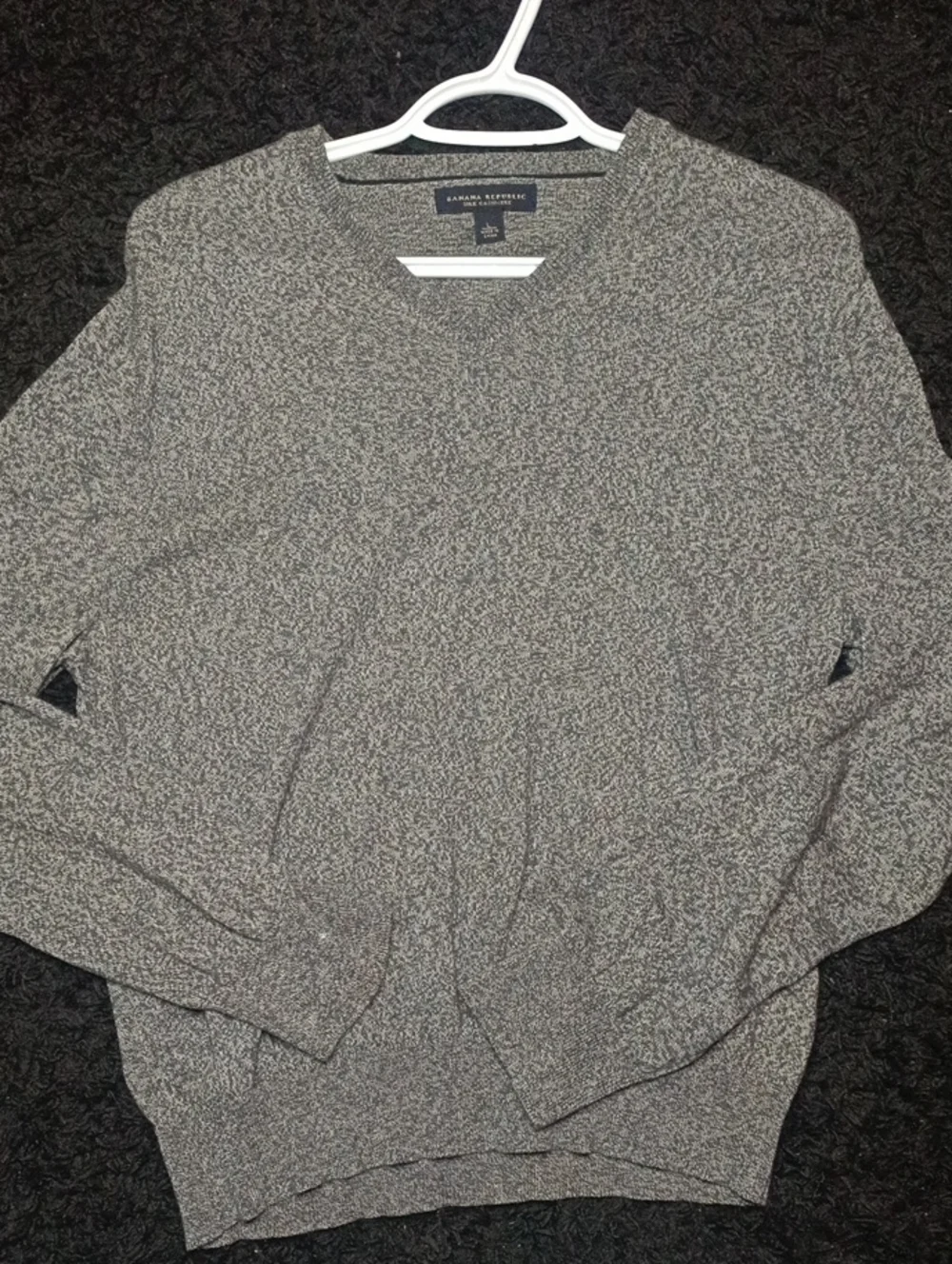 Banana Republic Men’s Heather Gray Crewneck Sweater
